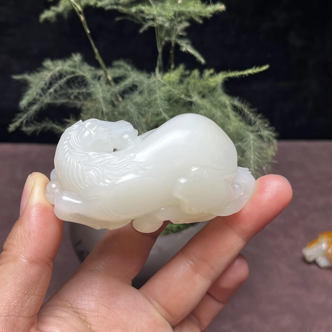 新疆和田玉手把件，马到成功