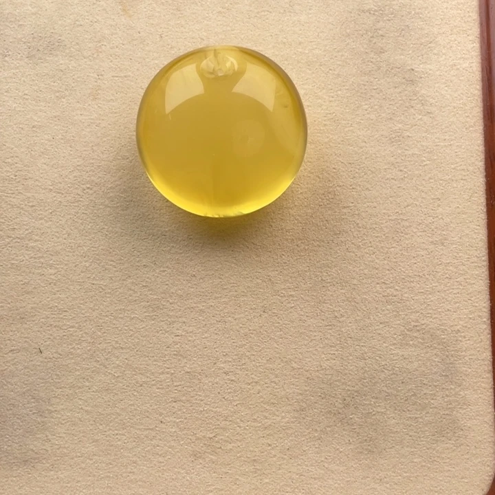 裸石琥珀未镶嵌好