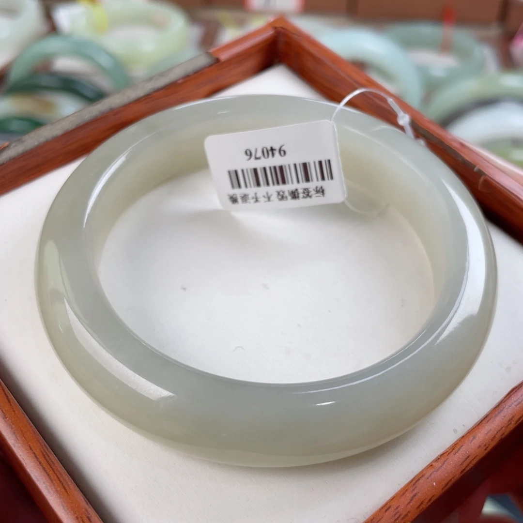 【闪购商品】和田玉手镯未镶嵌25 56/57