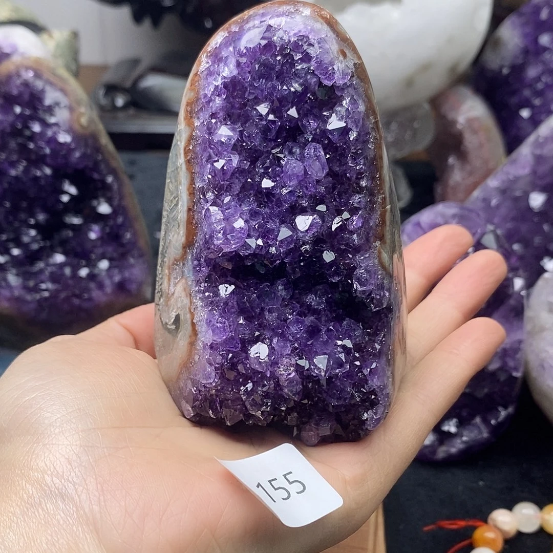 紫晶未镶嵌大型摆件（非配饰）