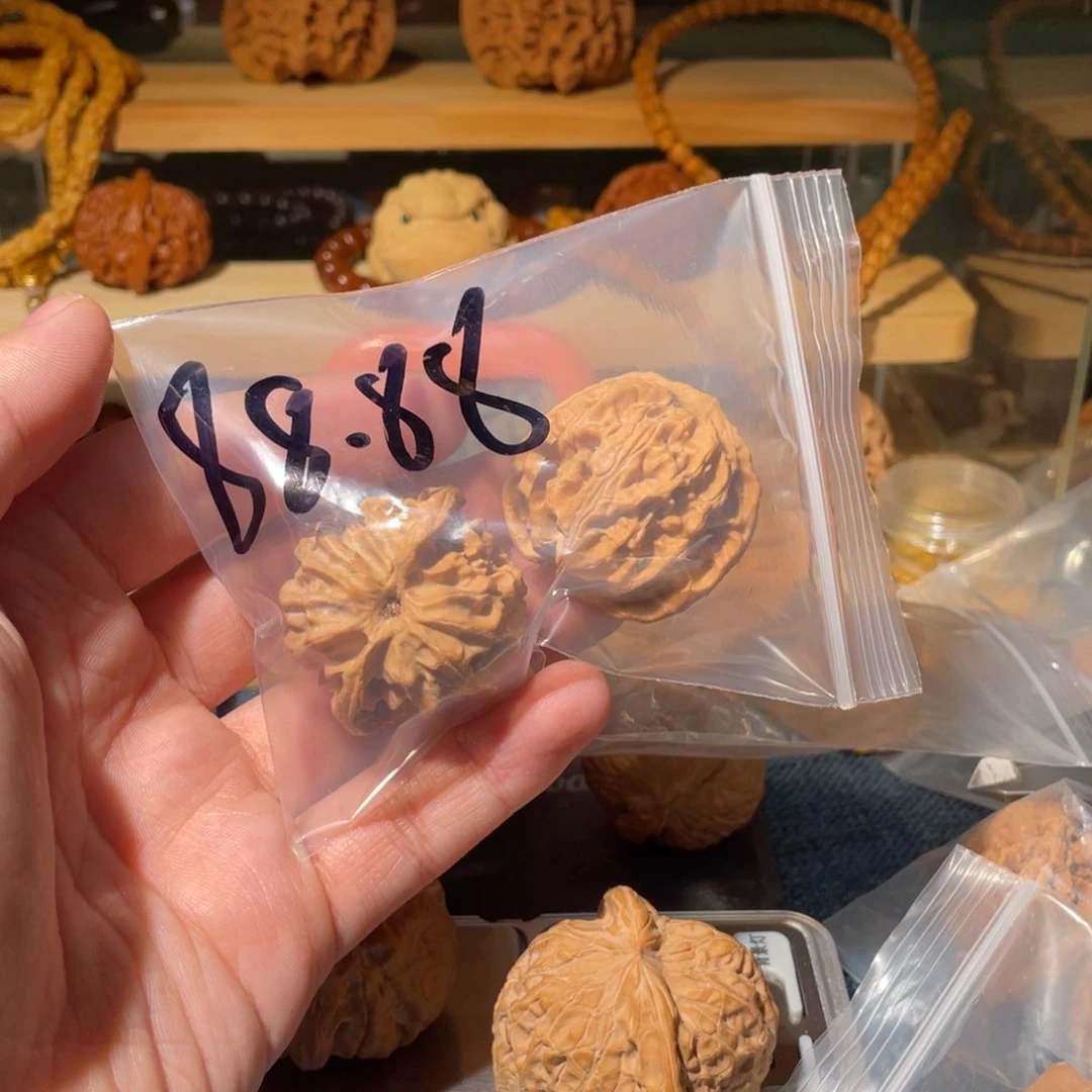 文玩核桃把件588999 0999