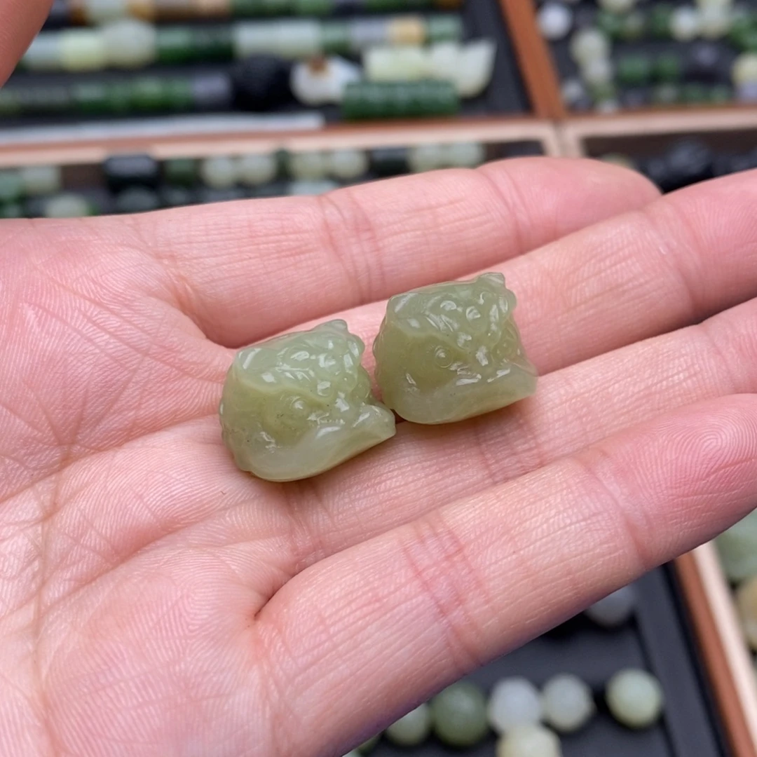 和田玉未镶嵌珠宝半成品