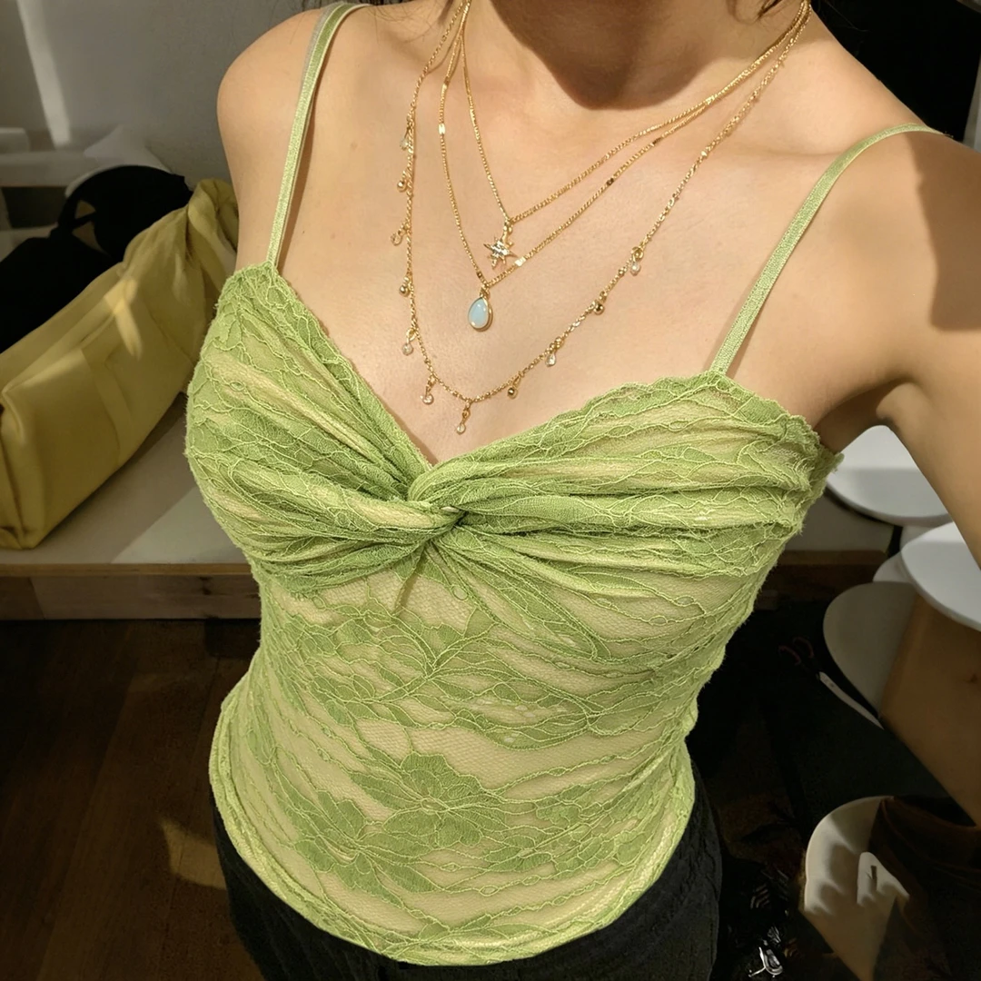 绿野仙踪森系少女扭结胸型复古吊带背心小众辣妹紧身显瘦蕾丝上衣