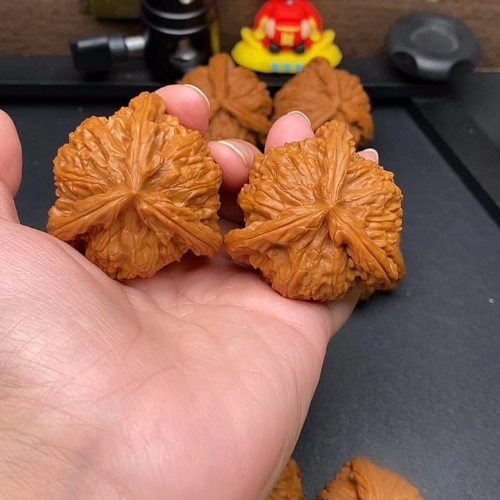 因***你文玩核桃把件白奔