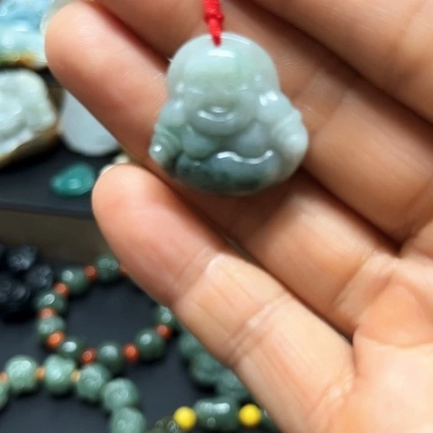 翡翠未镶嵌颈饰挂件