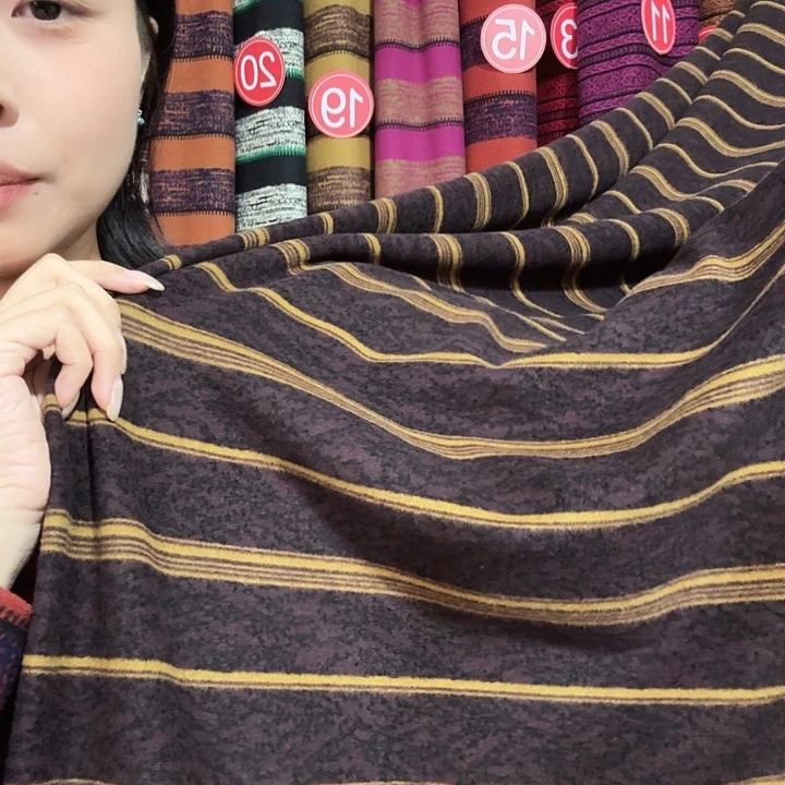 羊毛2号花形半高领一件