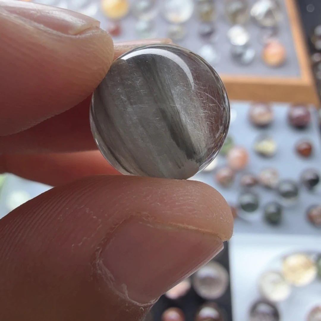 未镶嵌水晶摆件蓝兔毛14.3mm