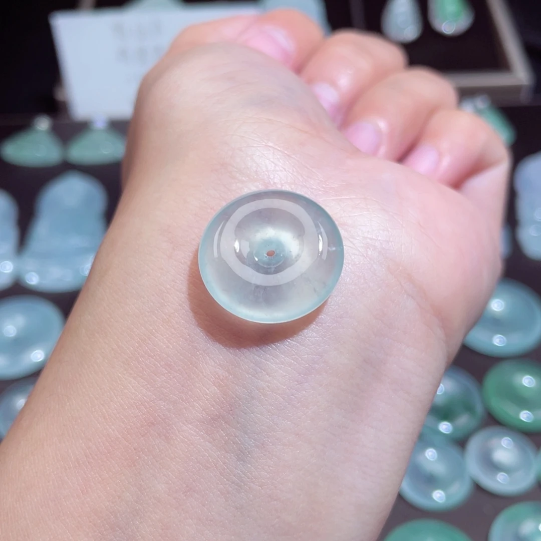 颈饰未镶嵌翡翠扣子