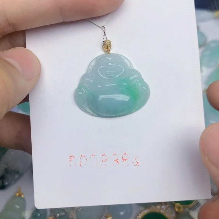 翡翠18K金镶嵌颈饰佛公