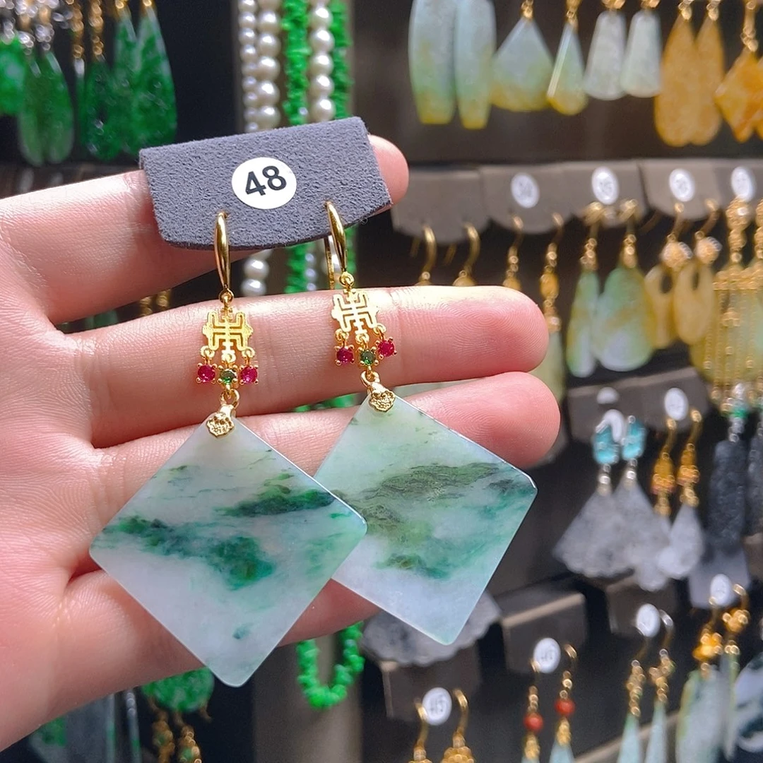 翡翠未镶嵌耳饰翡翠