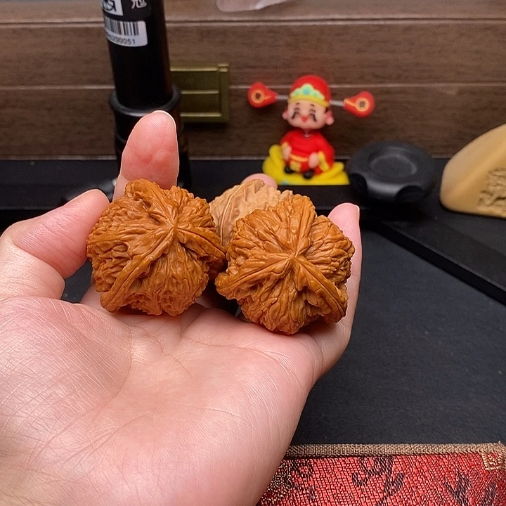 骑***弹把件文玩核桃白奔
