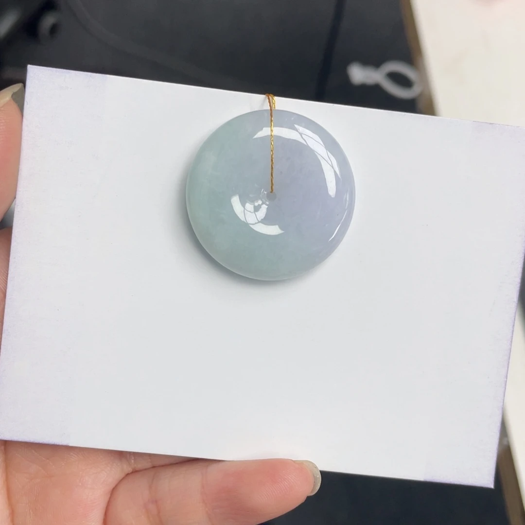 颈饰未镶嵌翡翠平安扣