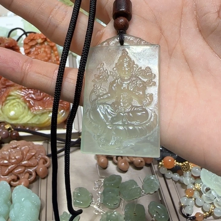 蛇纹石玉未镶嵌吊坠