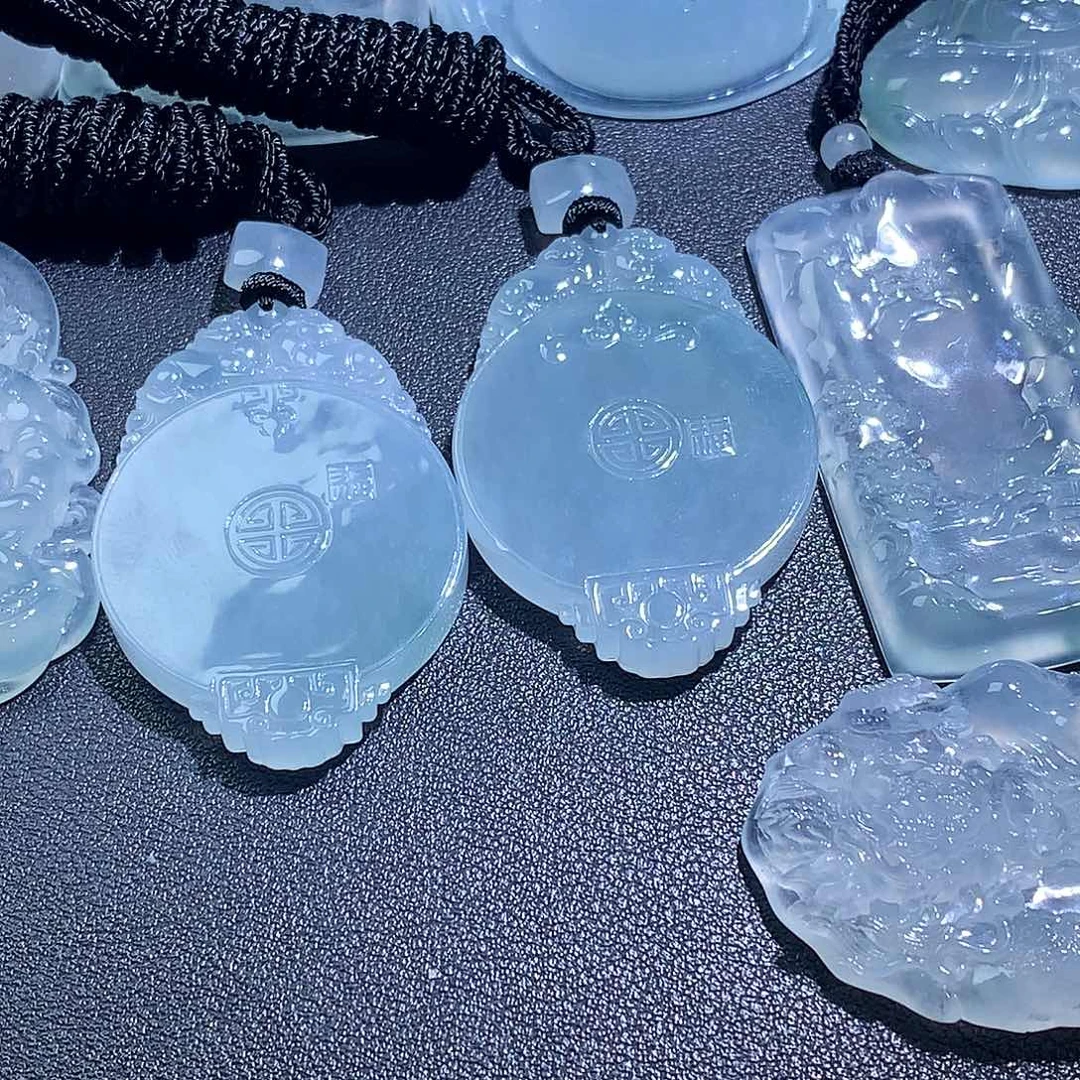 翡翠未镶嵌挂件翡翠