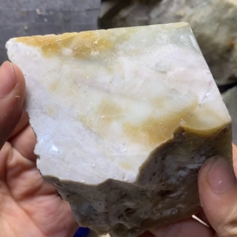 透闪石质玉未镶嵌珠宝半成品