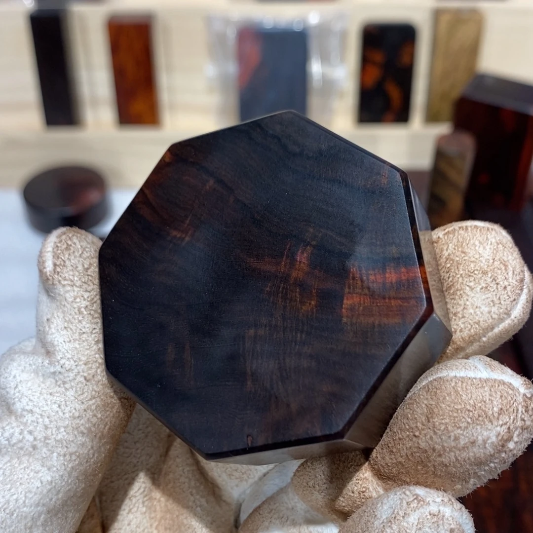 n***3交趾黄檀（大红酸枝）