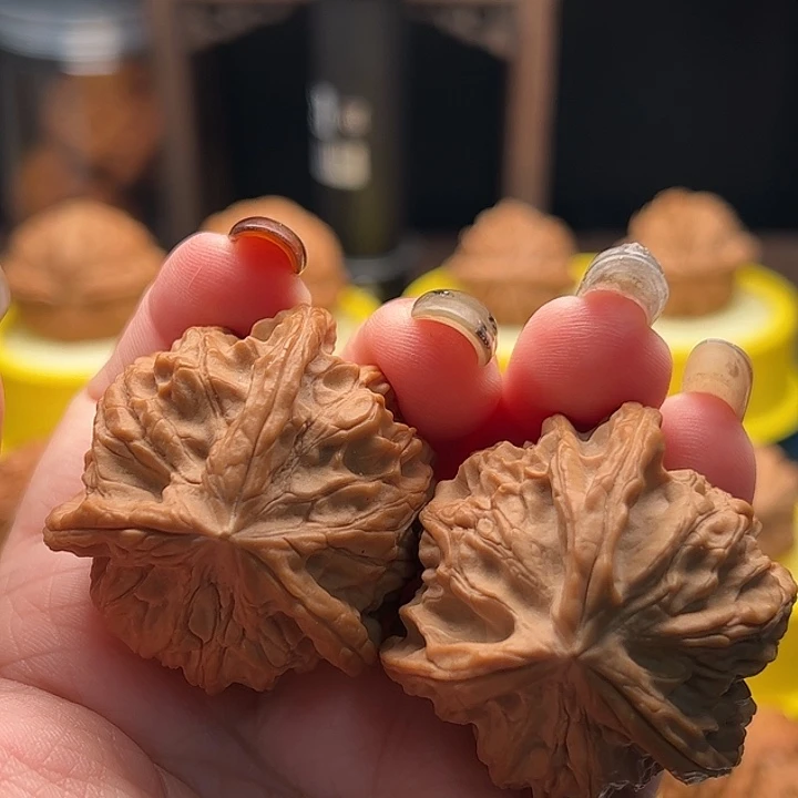 文玩核桃吊坠云蒙山小粗筋三棱 全品