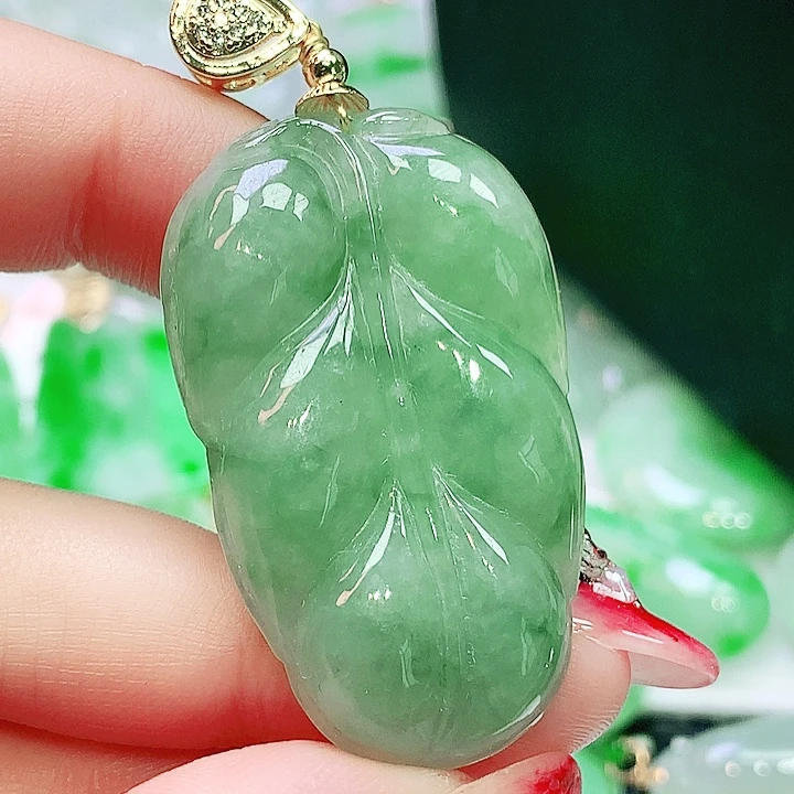 翡翠未镶嵌项圈翡翠