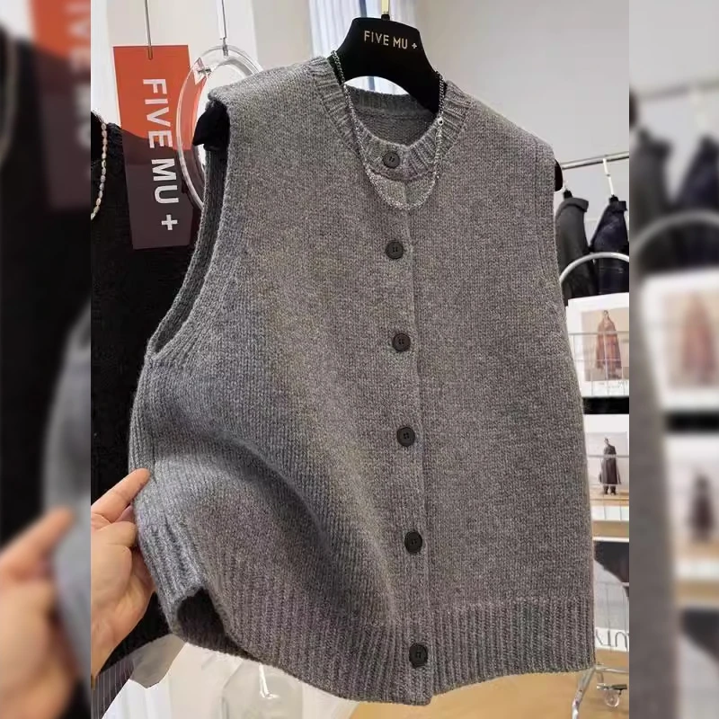 时髦洋气马甲针织背心女2025春秋季新款小个子叠穿无袖圆领上衣服