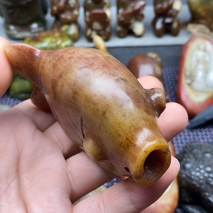 未镶嵌蛇纹石玉颈饰