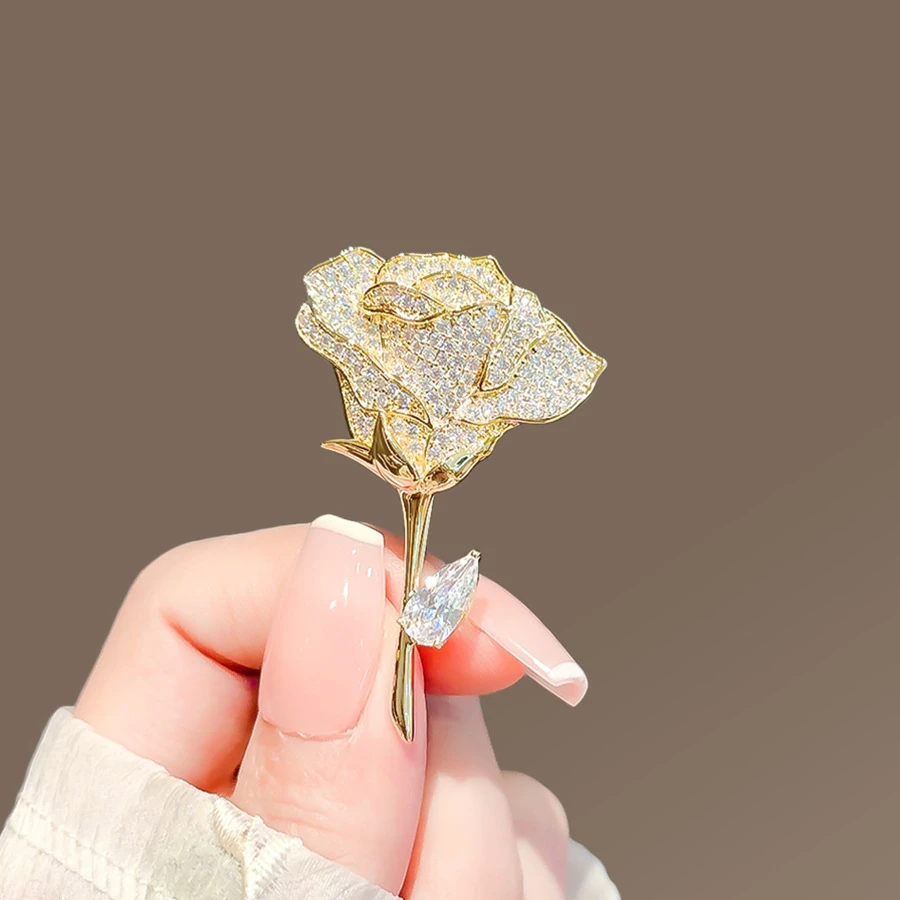 合金合成锆石胸针 精致玫瑰花胸针女高级感小众高档奢华气质胸花