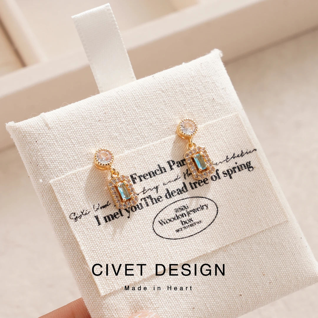 铜合金合成锆石耳饰 海蓝宝色几何耳钉气质高级温柔优雅耳环宫廷