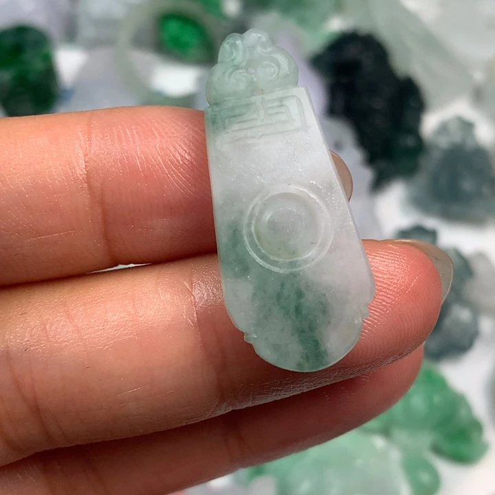 定制翡翠未镶嵌翡翠