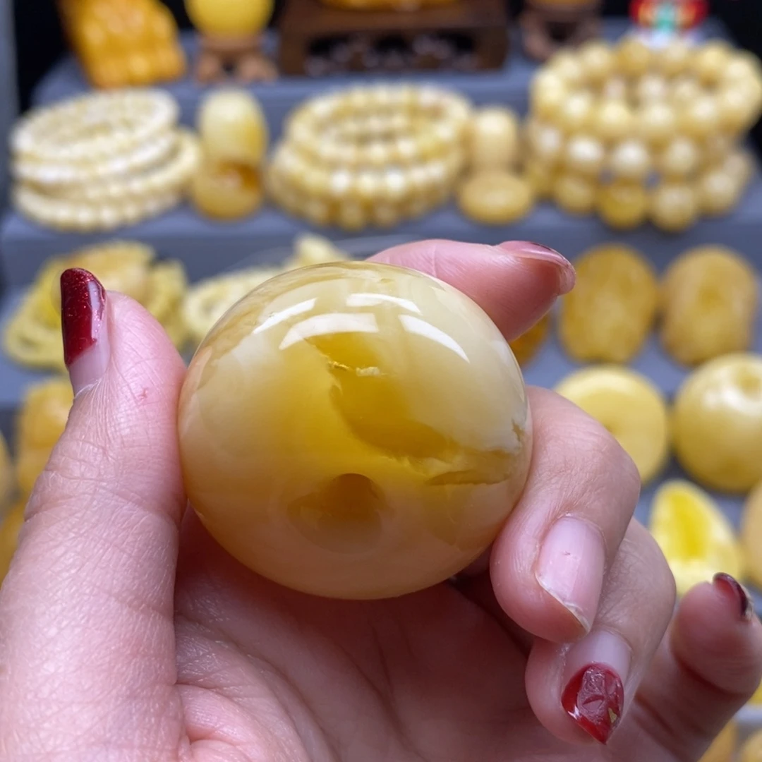 蜜蜡颈饰未镶嵌王****平安扣