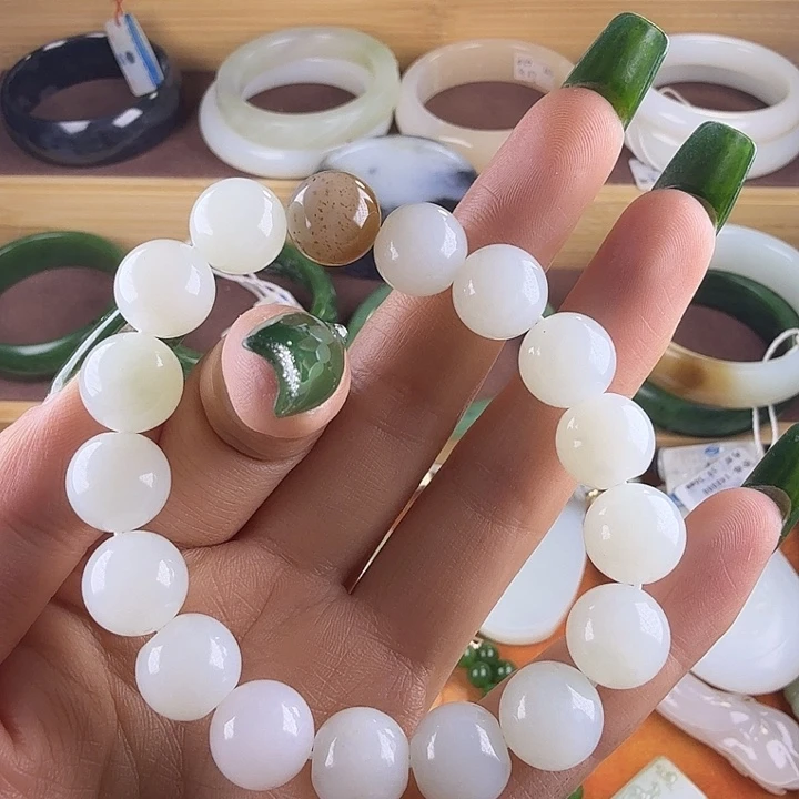 和田玉（糖玉）未镶嵌手链