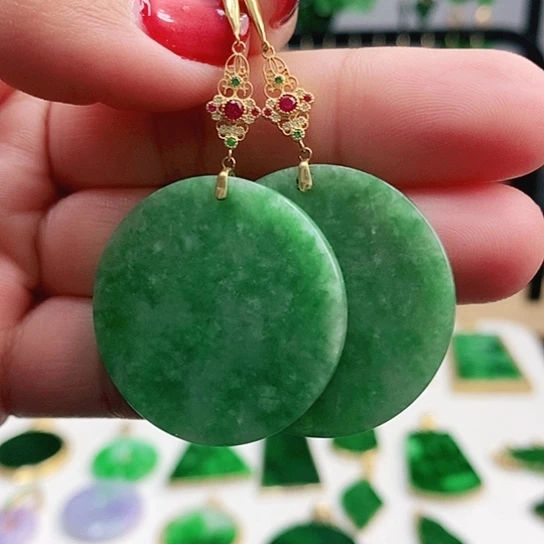 翡翠耳饰18K金镶嵌耳饰