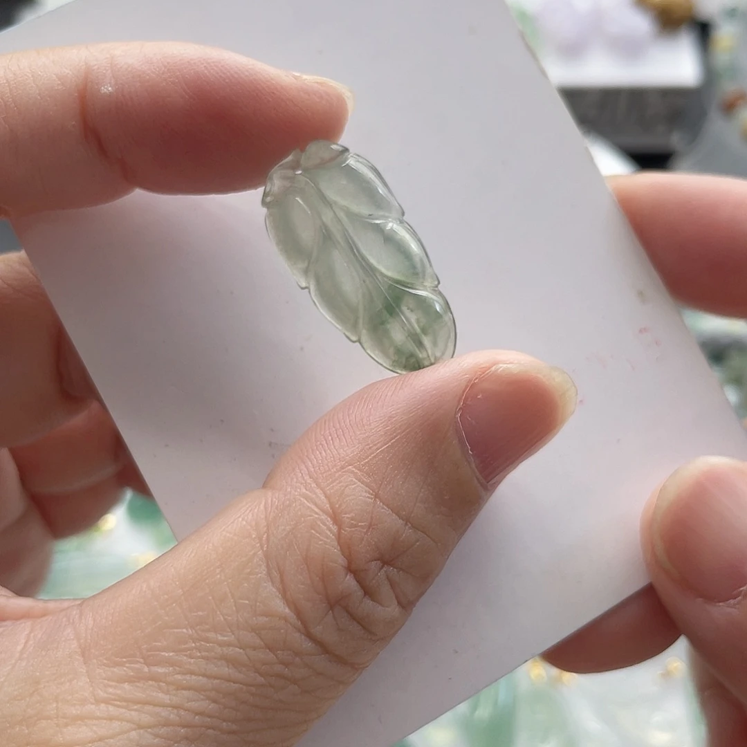 颈饰未镶嵌翡翠冰叶子