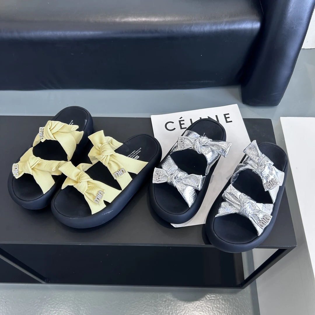 蝴蝶结厚底面包凉拖鞋女夏外穿2025新款踩屎感软底休闲沙滩一字拖