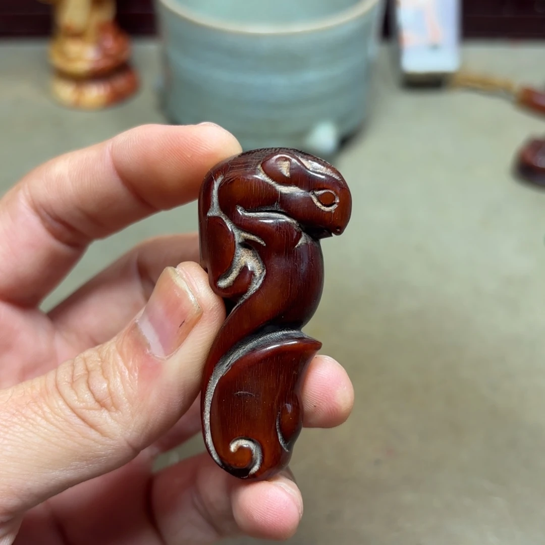 这个物件挺老气啊