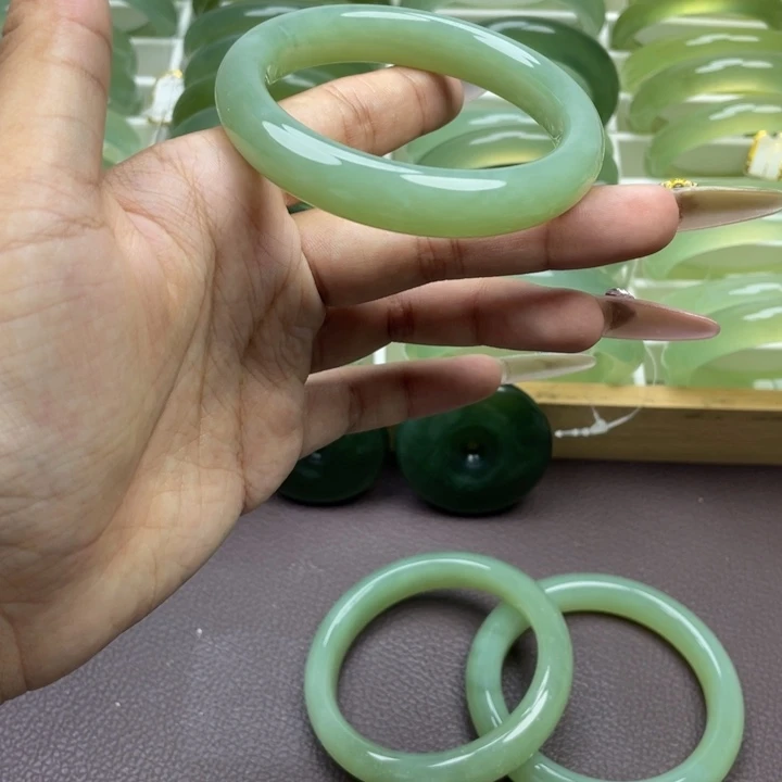可***儿蛇纹石玉合金手镯