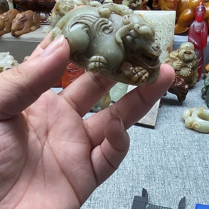 未镶嵌和田玉挂件