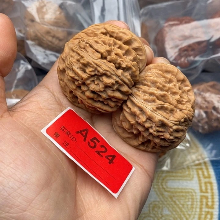 文玩核桃吊坠核桃