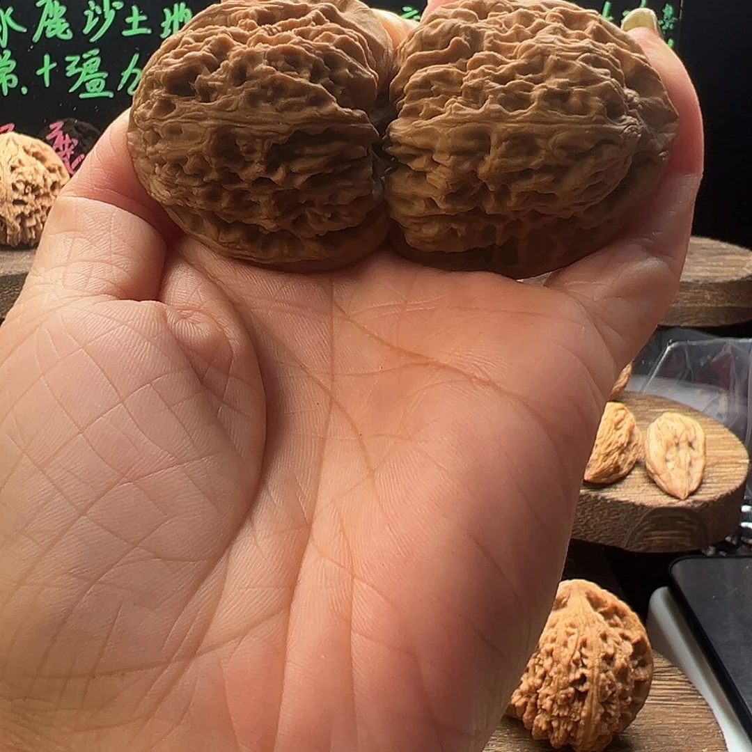 八***鱼文玩核桃吊坠物美价廉物美价廉