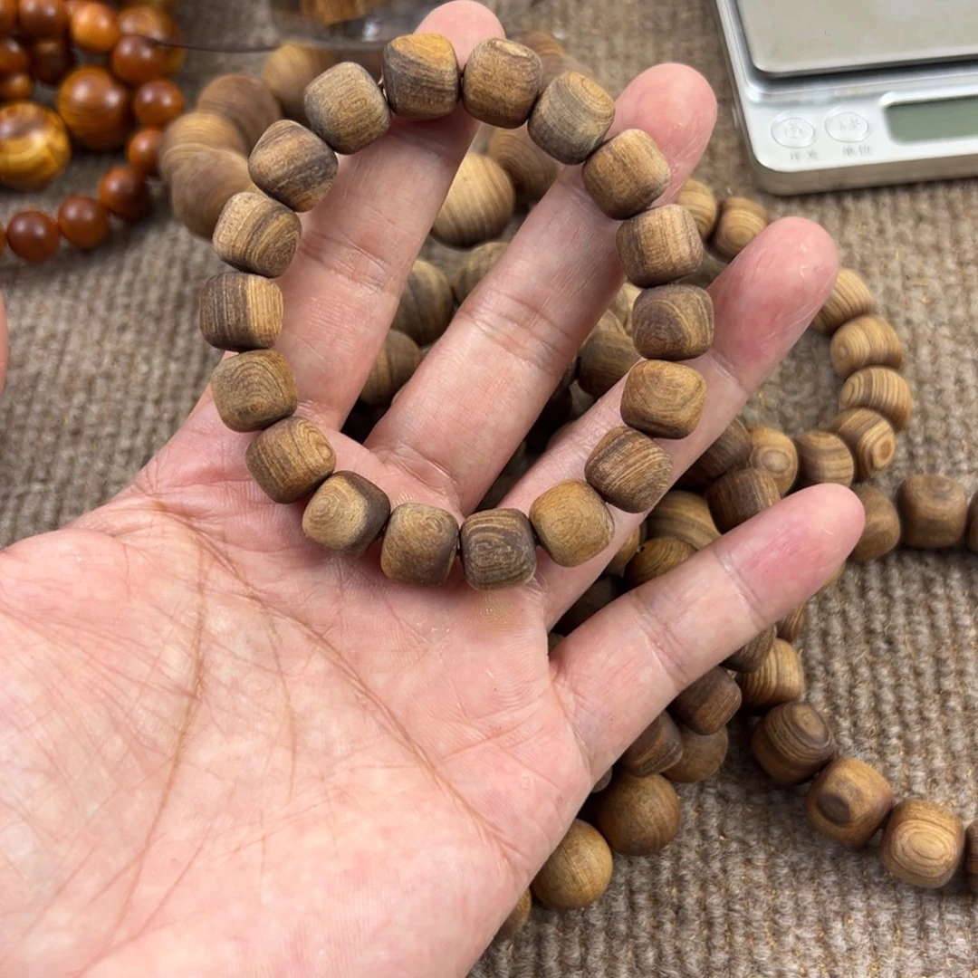 木越南降真香1.2。。。。。。。