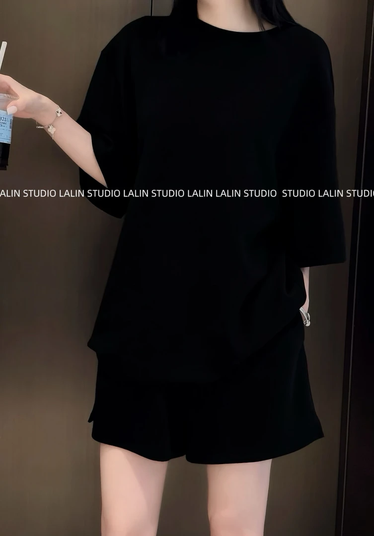 LALIN2025ss 新款原创简约松弛感圆领T恤懒人松紧腰休闲短裤套装