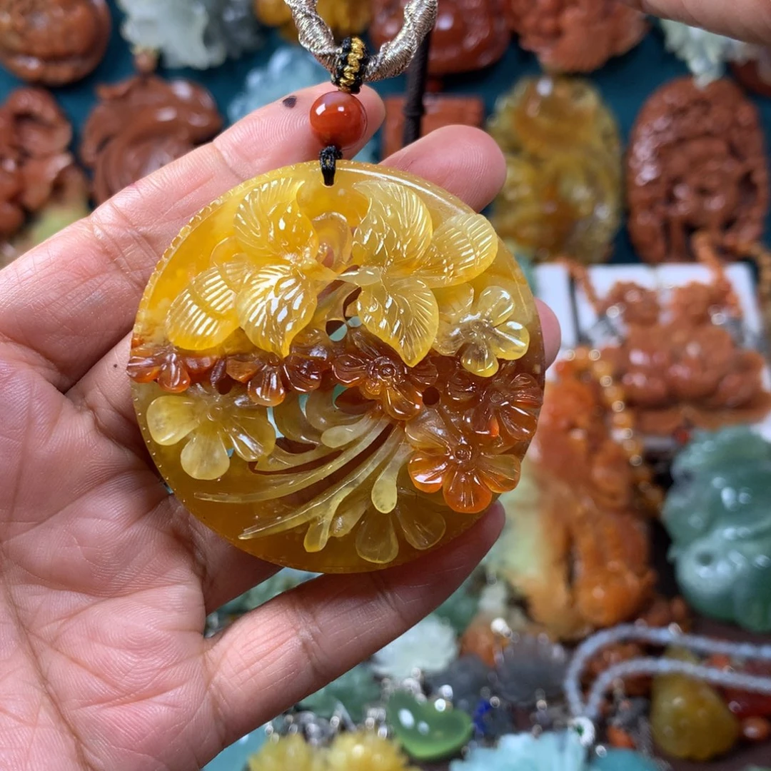 蛇纹石玉未镶嵌挂坠