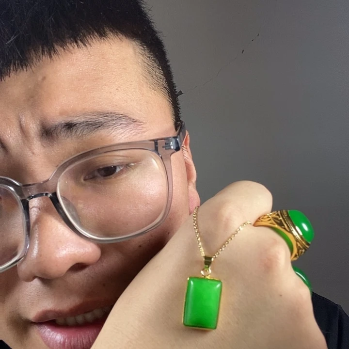 吊坠(赠链)未镶嵌翡翠高端时尚小方牌吊坠