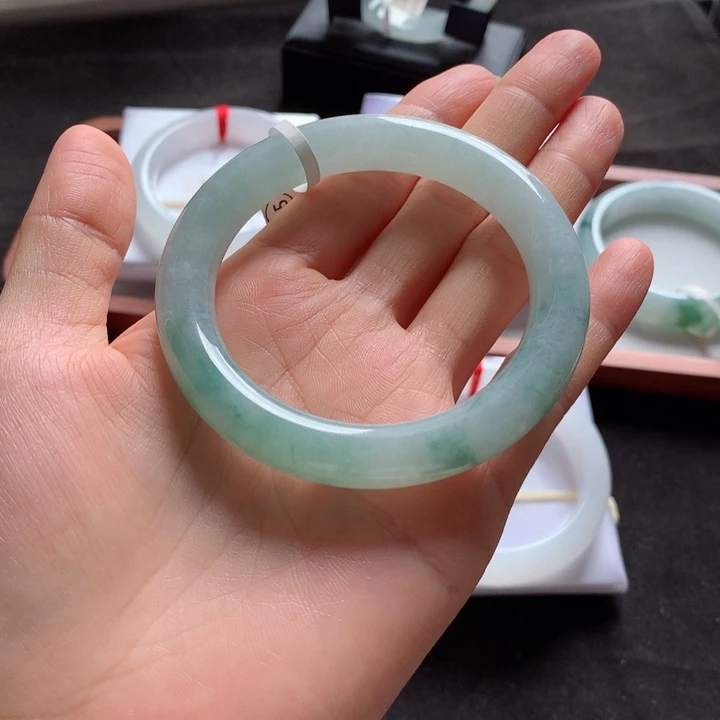 翡翠手镯未镶嵌手镯11