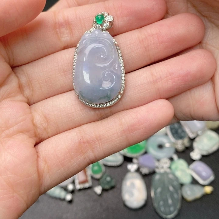 颈饰未镶嵌翡翠1111