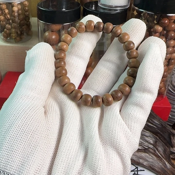 浅***笑木檀香木…………..0608