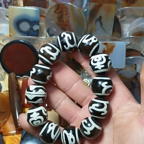 玛瑙/玉髓合金颈饰