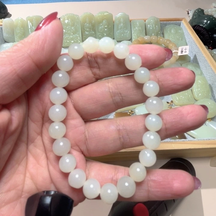 未镶嵌和田玉（糖玉）珠宝半成品