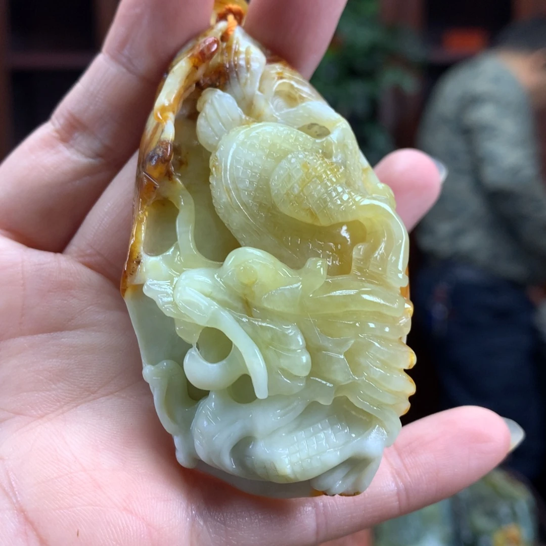 未镶嵌蛇纹石玉颈饰
