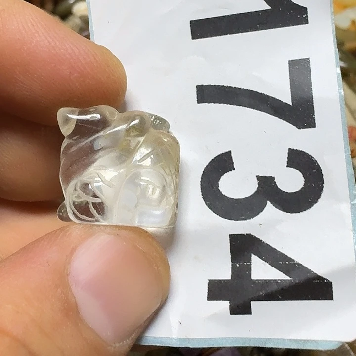 未镶嵌颈饰水晶水晶