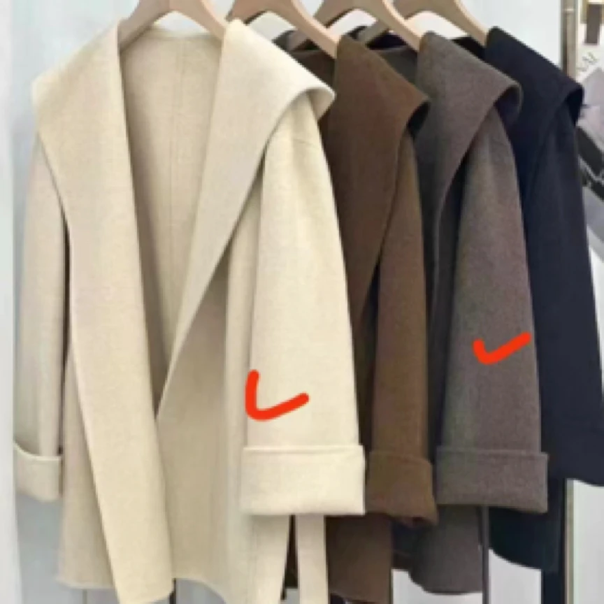 2025年冬新款系腰带简单款外套