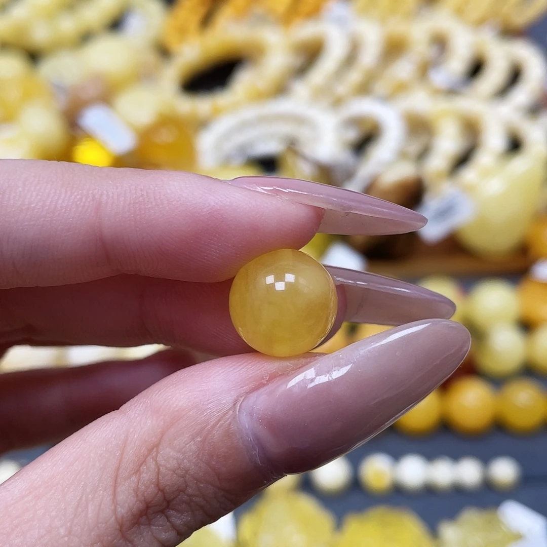 琥珀未镶嵌裸石12.2mm焦皮圆珠